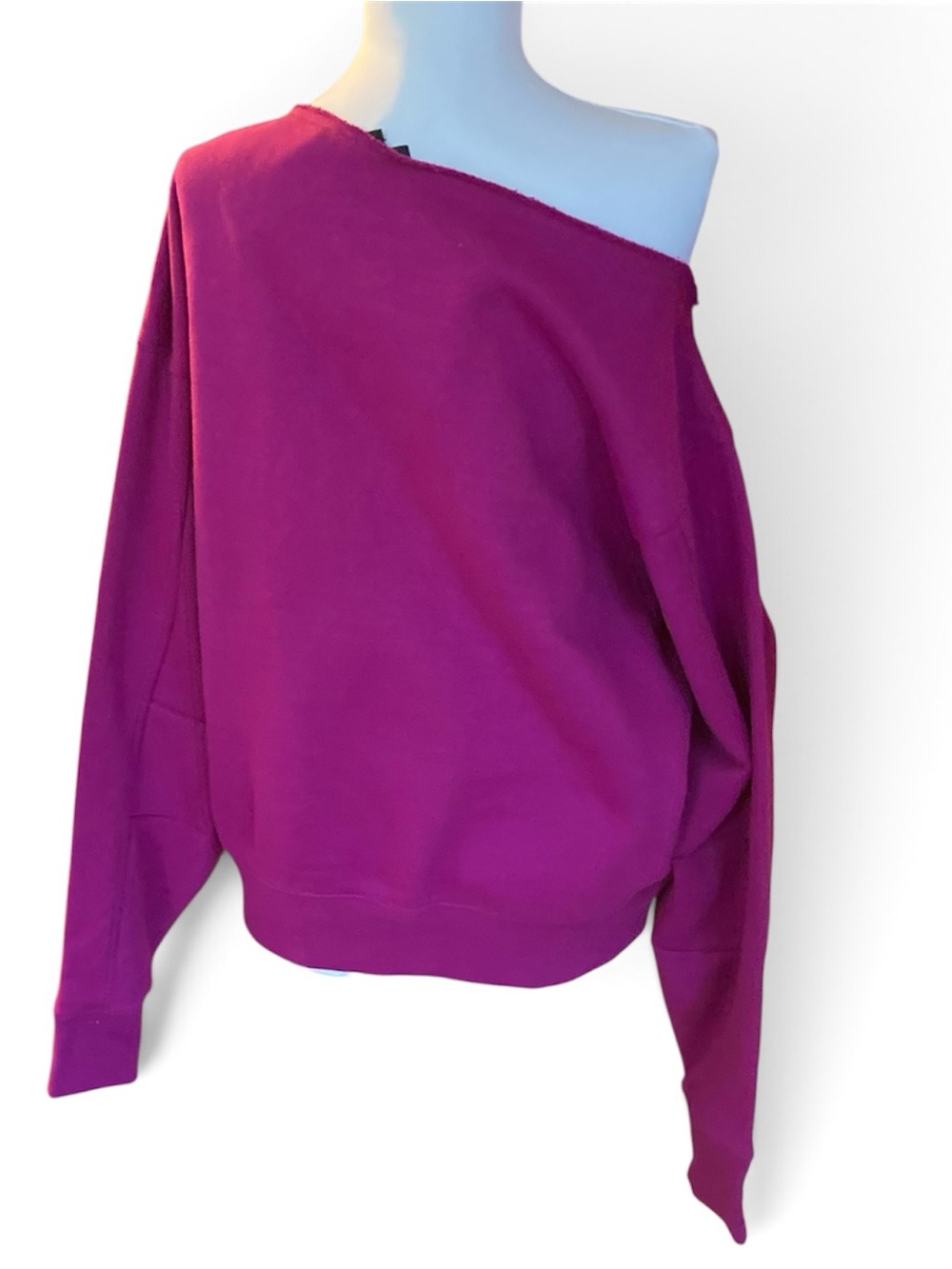 NWT EXPRESS Cold Shoulder Oversized Sweatshirt Soft Sz Med Layering Magenta - Picture 4 of 7